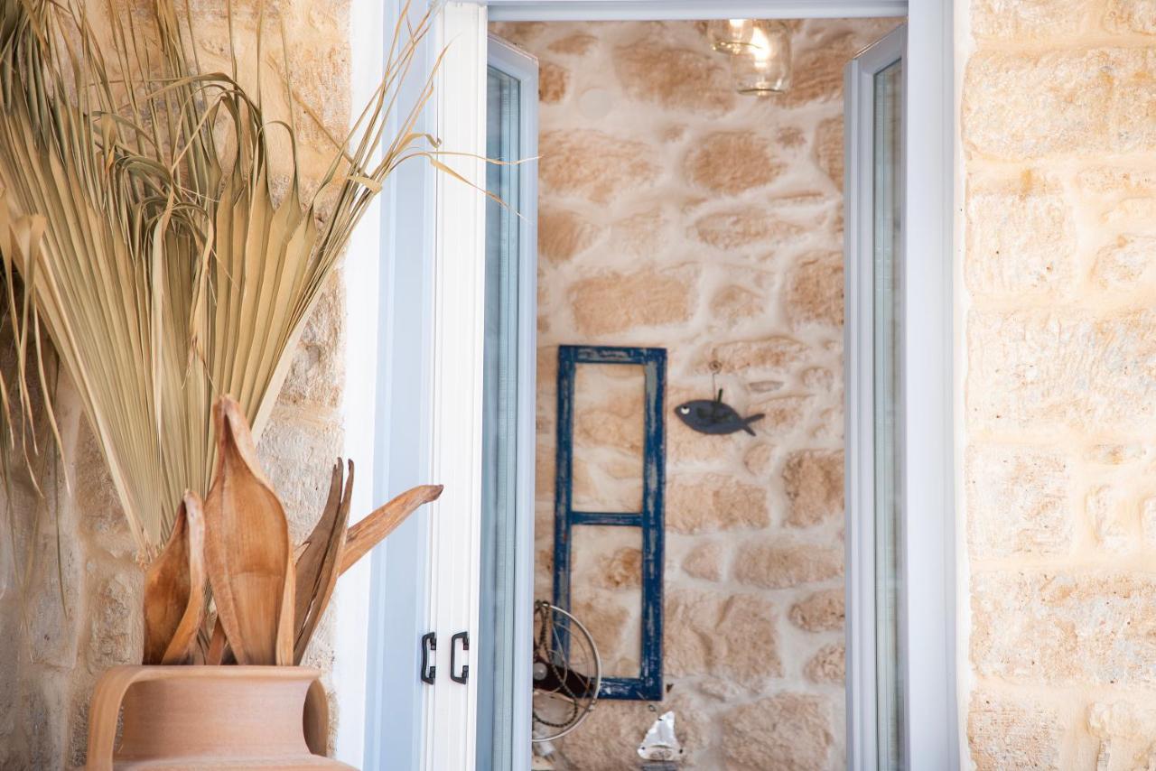 Terra E Sole Spa Suite Aegina Vathí Екстериор снимка