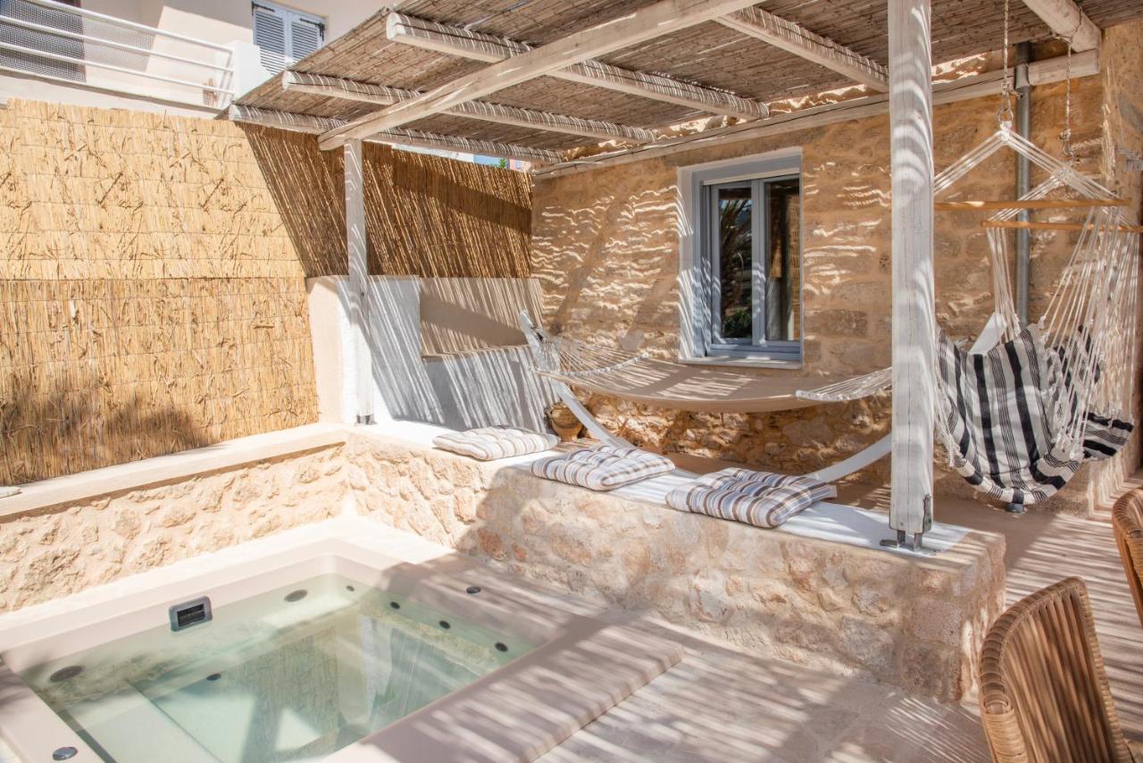 Terra E Sole Spa Suite Aegina Vathí Екстериор снимка