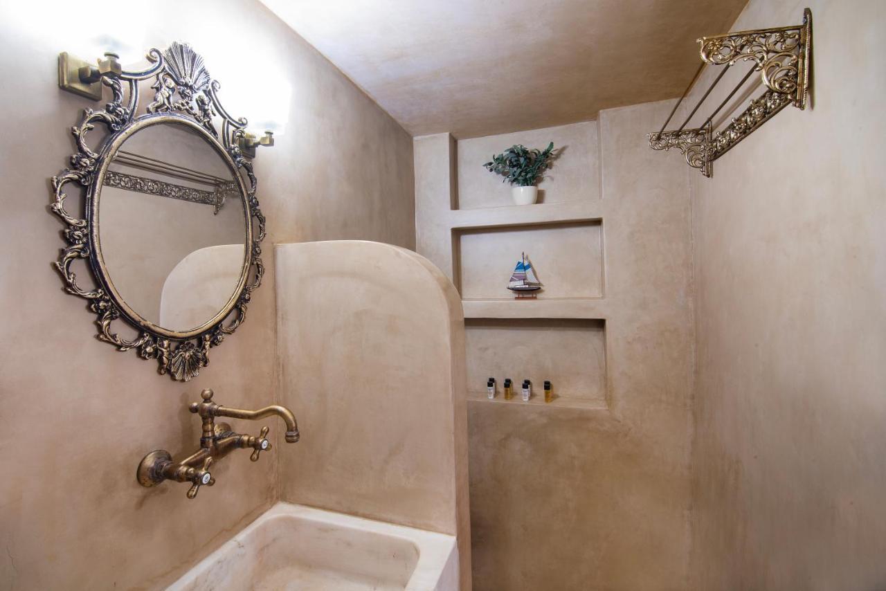 Terra E Sole Spa Suite Aegina Vathí Екстериор снимка